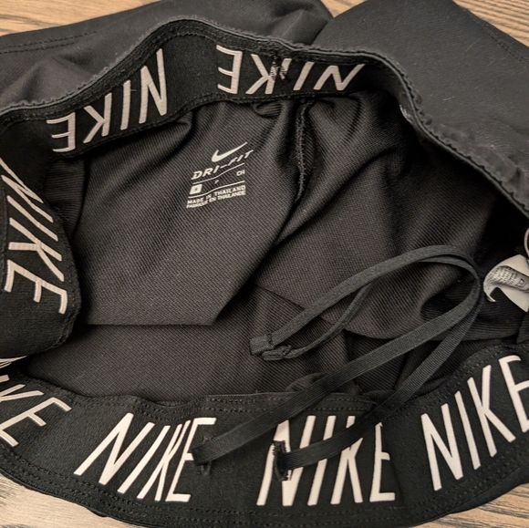 Nike Women's Black Sports Shorts S - Picture 3 of 5